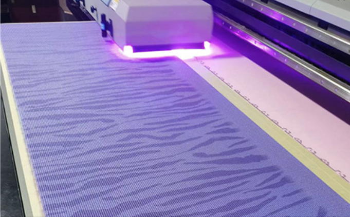 数码设备进行图案定制加工